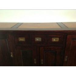 Dressoir koloniaalen tafel met 6 stoelen