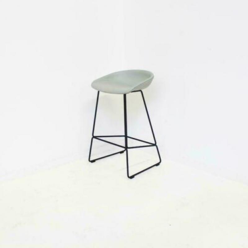 HAY About a Stool AAS39, Barkruk, Designkruk, Grijs, Nieuw
