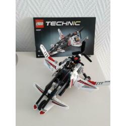 Vliegtuig Lego technic 42057