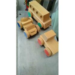 Houten auto's 3 stuks