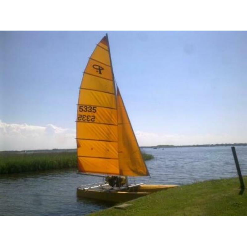 Prindle 16 catamaran met trailer