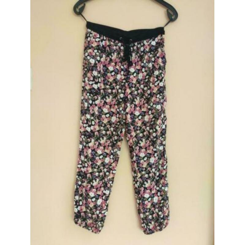 Bloemetjes broek met elastisch middel - maat 38