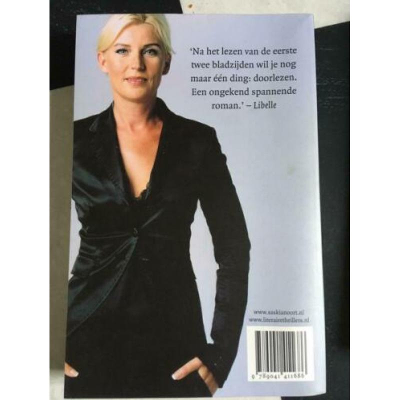 3 boeken Saskia Noort