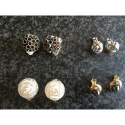 16 paar oorbellen clips + 1 paar knopjes