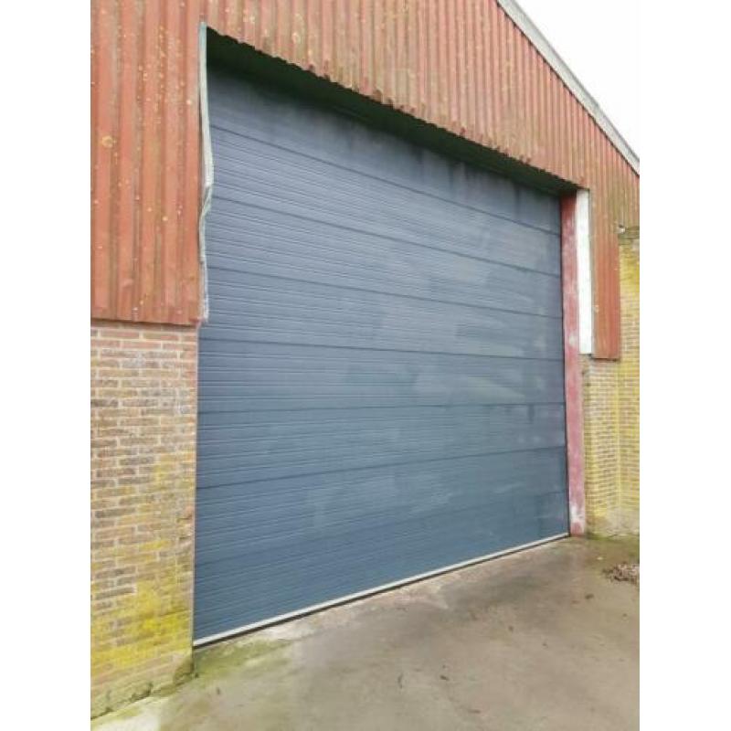 Overheaddeur garagedeur elektrisch bediend