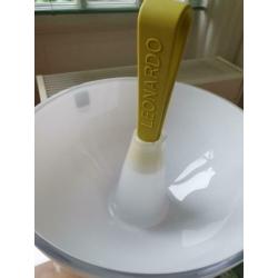 design snack schaal opaal glas NICO merk Leonardo