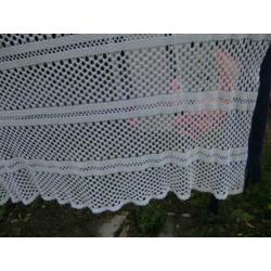 sprei of tafelkleed wit hand gehaakt katoen