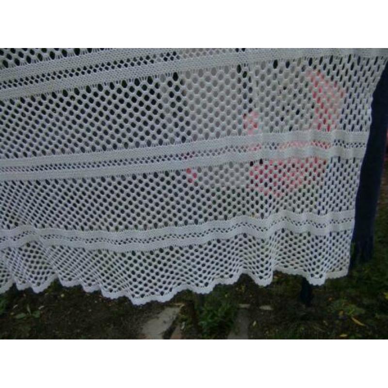 sprei of tafelkleed wit hand gehaakt katoen