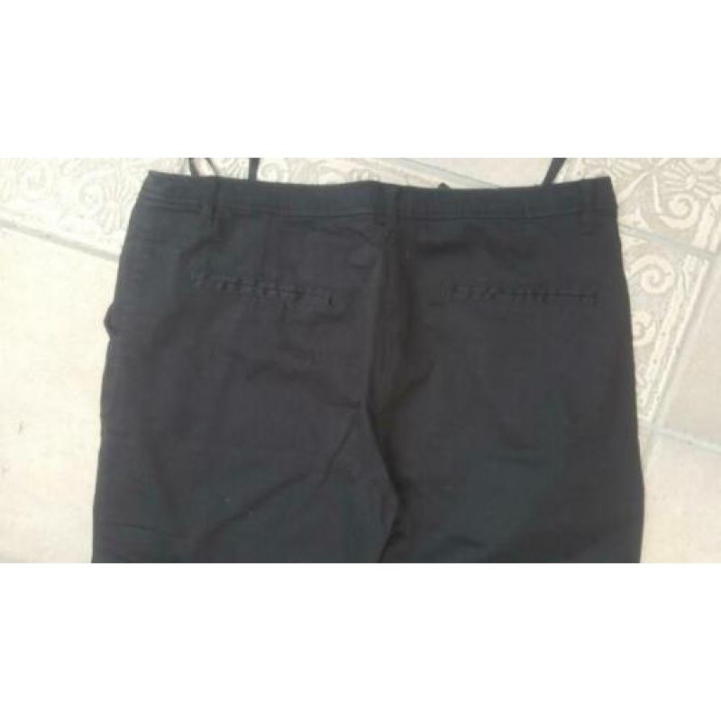 Zwarte broek maat 42