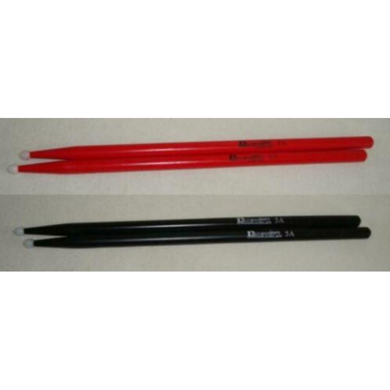 Dimavery DDS-5A esdoorn drumstokken, rood of zwart (nieuw)