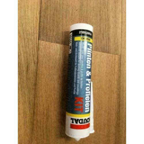 Soudal Plinten en Profielen kit , sterk en overschilderbaar