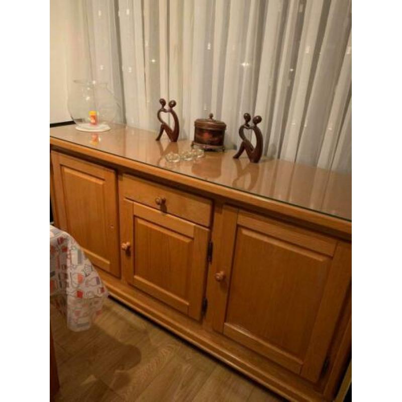 Dressoir en kastjee salontafel