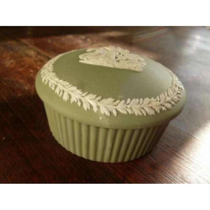 Wedgwood Jasperware doosje + asbakje