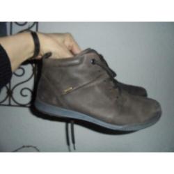 p78) taupe leer veter schoenen ECCO maat 40