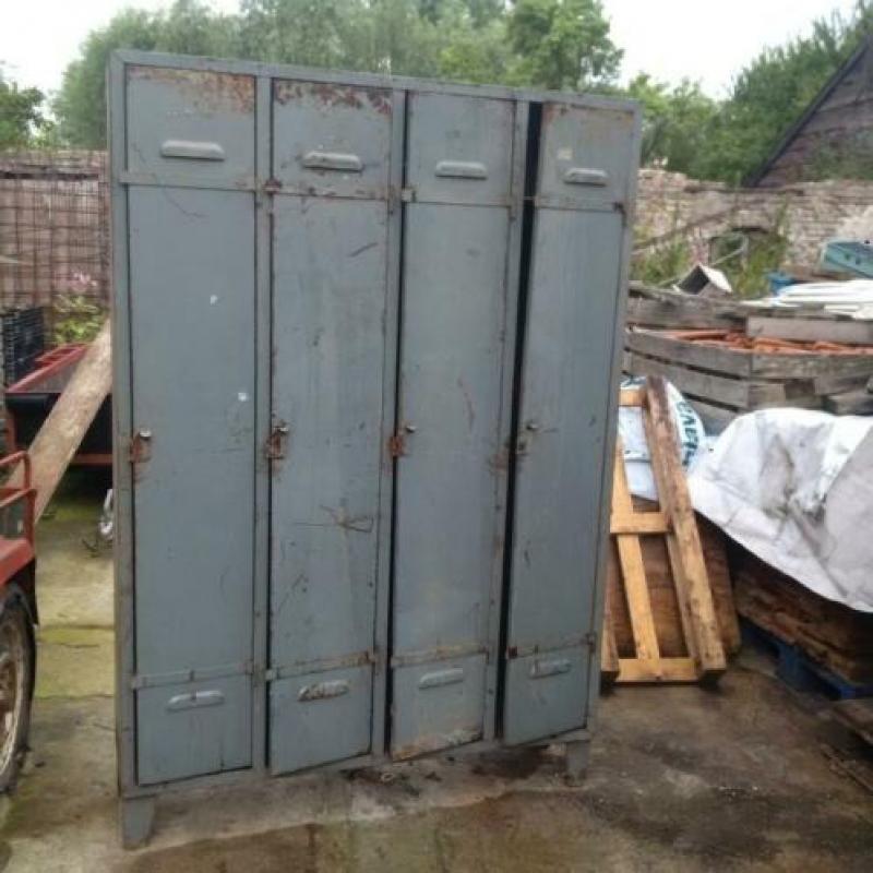 vintage lockers