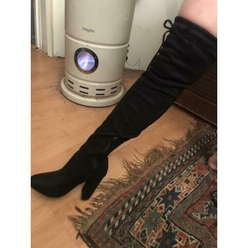 Hoge faux-suede laarzen ! Maat 36