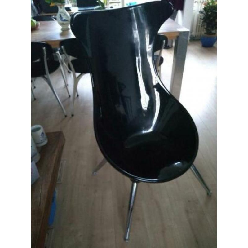 Zwarte design stoel