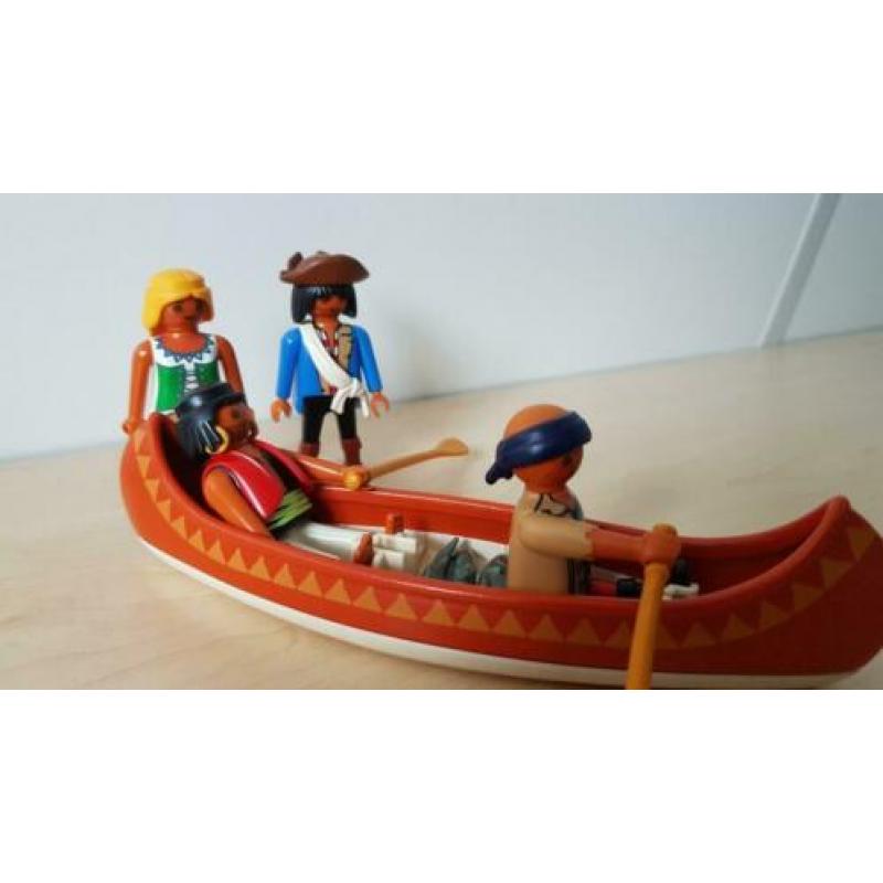 Playmobil kano met 4 poppetjes