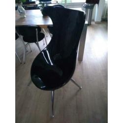 Zwarte design stoel