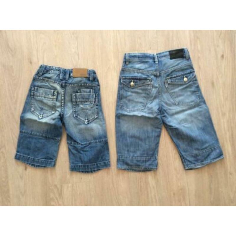 Prachtige set van 2 spijkershorts mt.134-140 z.g.a.n. !!