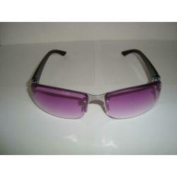 Super exclusive Unisex Zonnebril "FLASHY-PURPLE" € 5,95