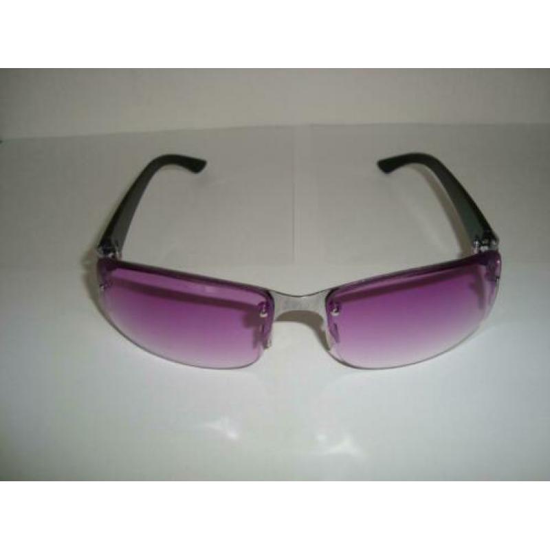 Super exclusive Unisex Zonnebril "FLASHY-PURPLE" € 5,95