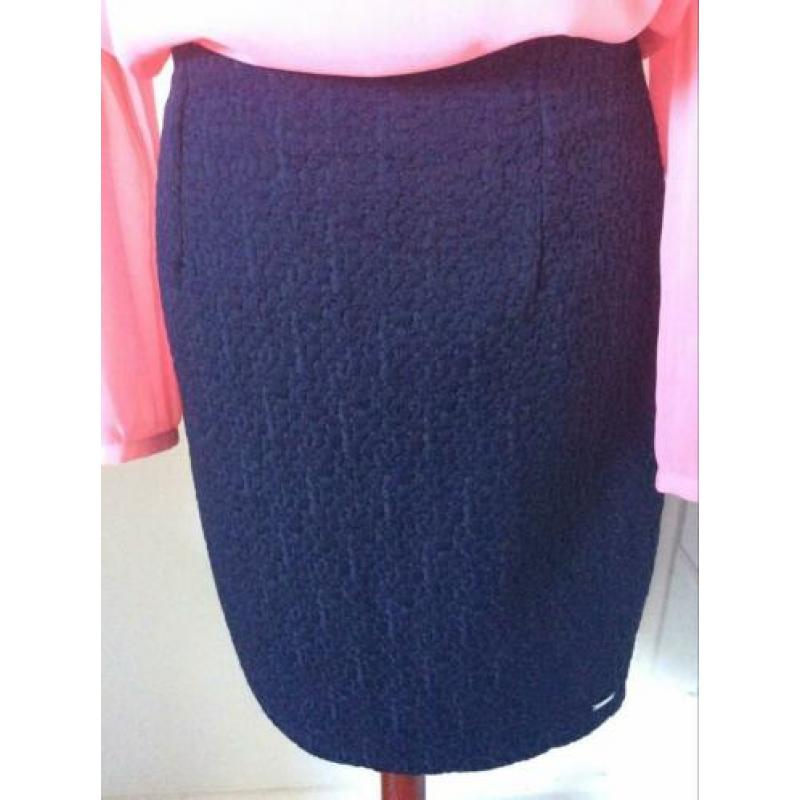 Zgan. Donkerblauw rokje Vila Joy maat S kantpatroon