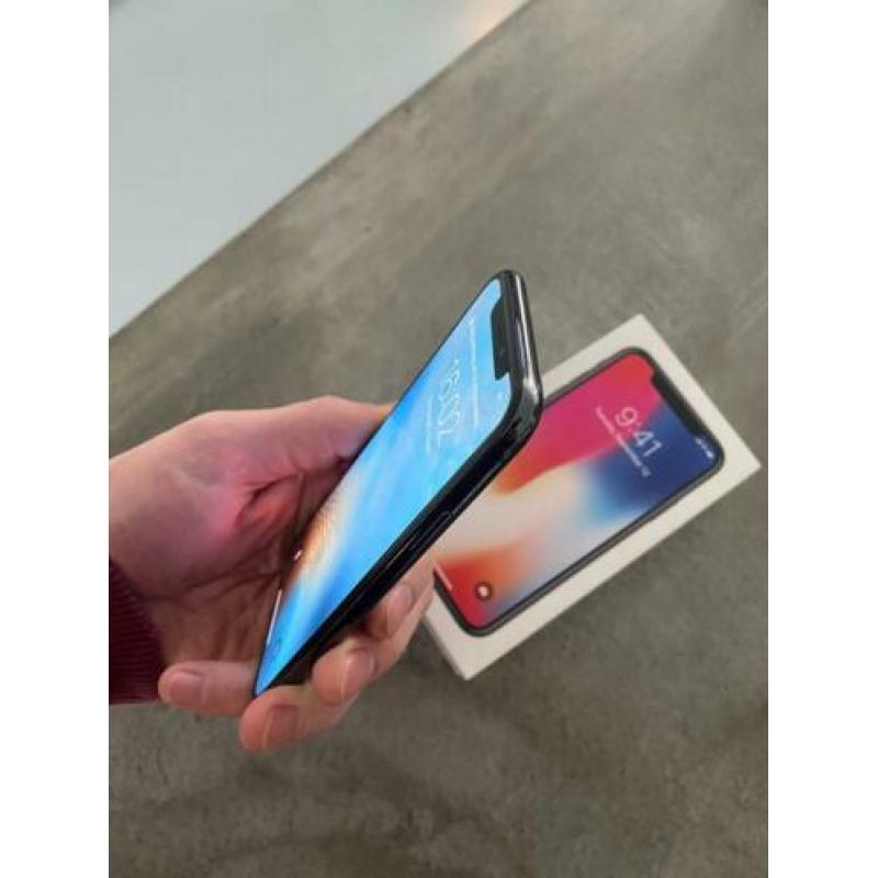 iPhone X (10) 64GB Space grey