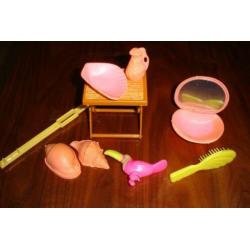 Barbie onderdelen van de vintage island fun tiki hut 1987!