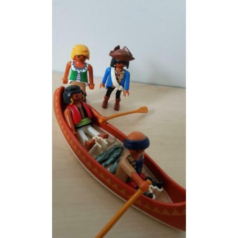 Playmobil kano met 4 poppetjes
