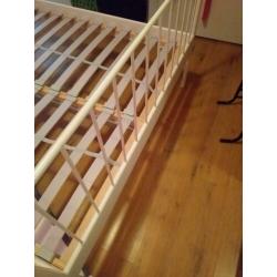 Bed incl bodems
