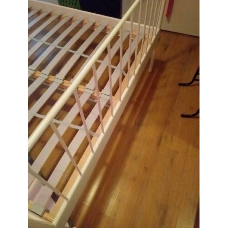 Bed incl bodems