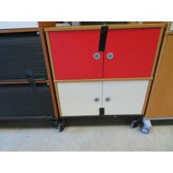 IKEA Kasten Effektiv verrijdbaar