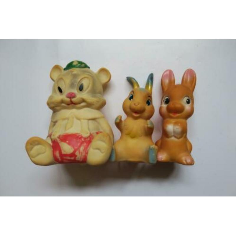 3 piepbeestjes baby Rubbertoys Everplast gemaakt in Italie