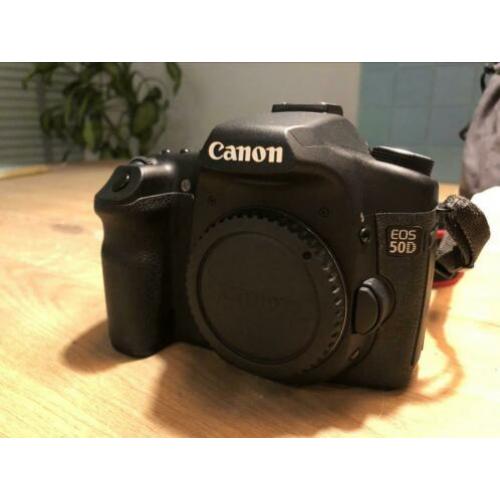 Canon EOS 50D body incl geheugenkaarten en Lowepro tas