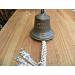 bronzen bel met klepel
