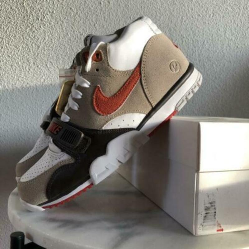 Nike trainer fragment design Chino maat 40