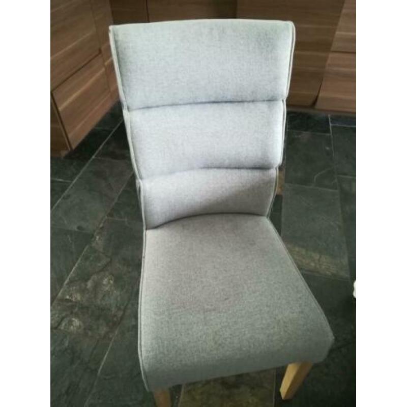 Eetkamerstoelen,, 6st,,. Grijs. Gekocht bij H&H.