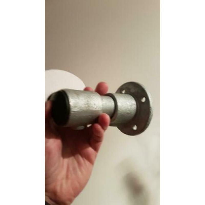WC rolhouder steigerbuizen