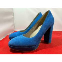 Bloed mooie blauw suede Tamaris pumps op hoge hak, mt 38