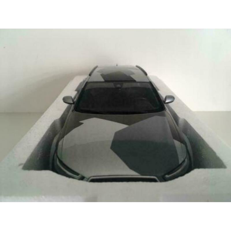 Audi RS6 Camo 1:18 (nieuw)