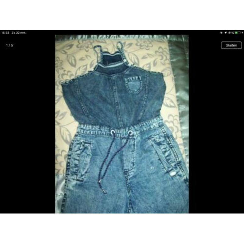 Mooi jeans jumpsuit Jilly in nieuw staat-maat-110