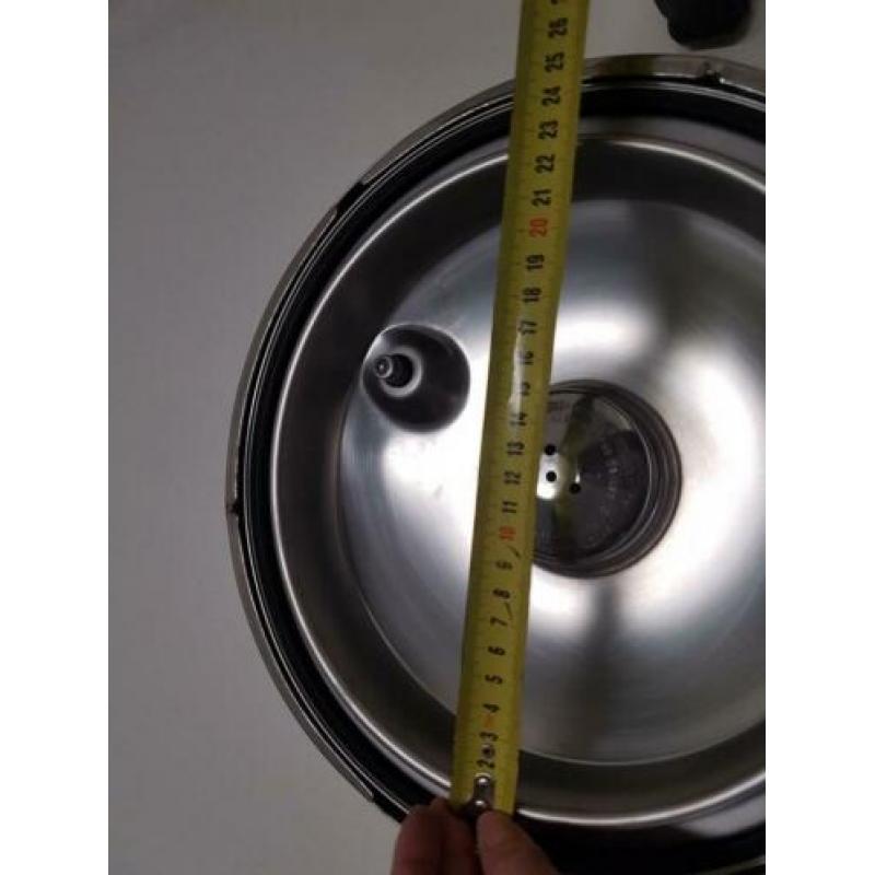 Grote hogedrukdeksel merk AMC geschikt voor 24cm pannen