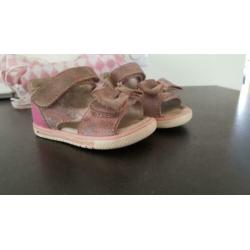 Roze sandalen van Two Days maat 21