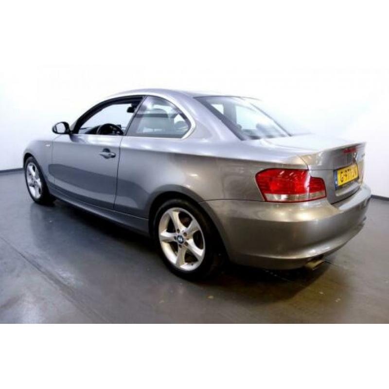 BMW 1 Serie Coupe 120d Clima, Navi (bj 2009)