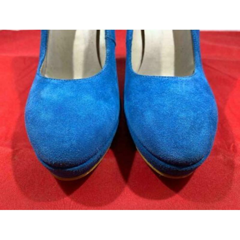 Bloed mooie blauw suede Tamaris pumps op hoge hak, mt 38