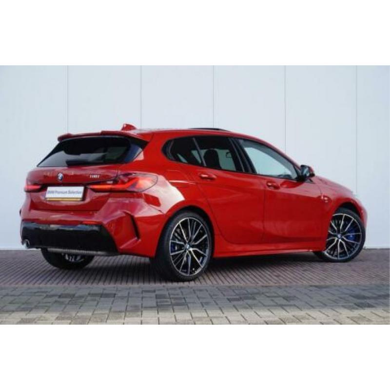 BMW 1 Serie 118i 5-deurs Aut. High Executive M Sportpakket