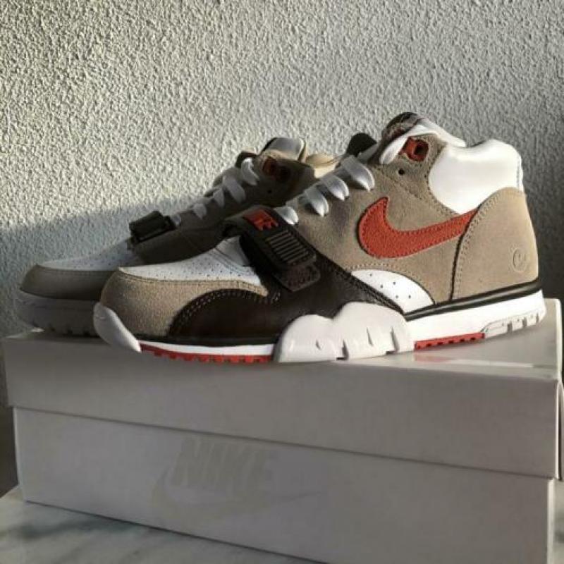 Nike trainer fragment design Chino maat 40