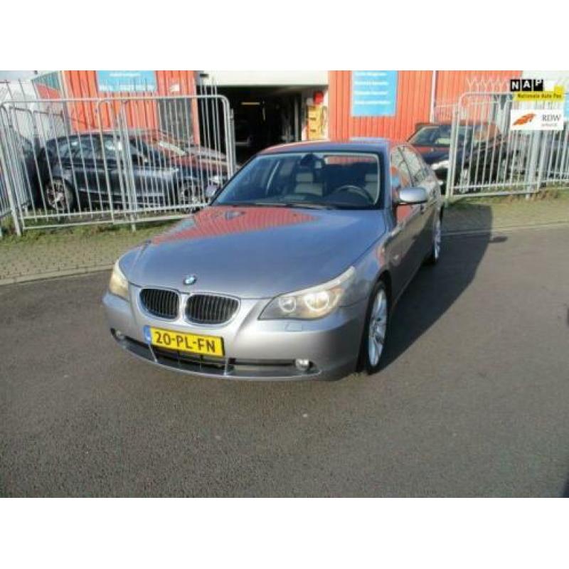 BMW 5-serie 520i Navigatie, PDC, plaatje van auto