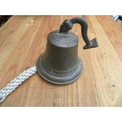 bronzen bel met klepel